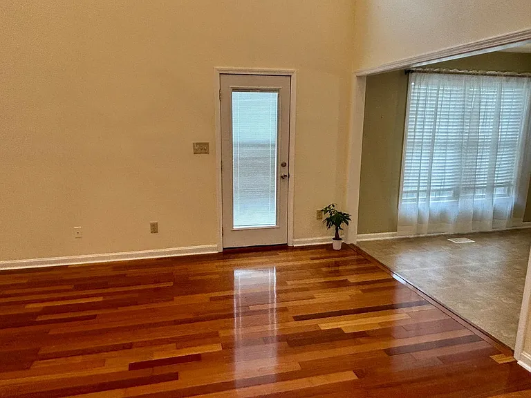 4710 Bay Cove Ct — Photo 13