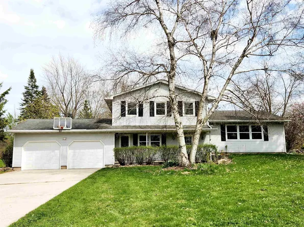 N7269 Hill Blvd, Rosendale, WI 54974