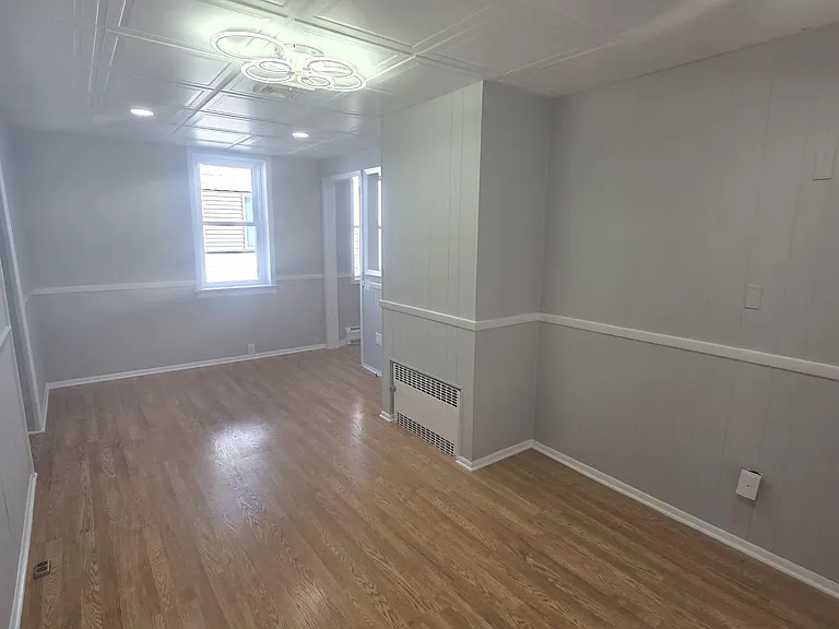 631 2nd Ave #1 — Photo 3