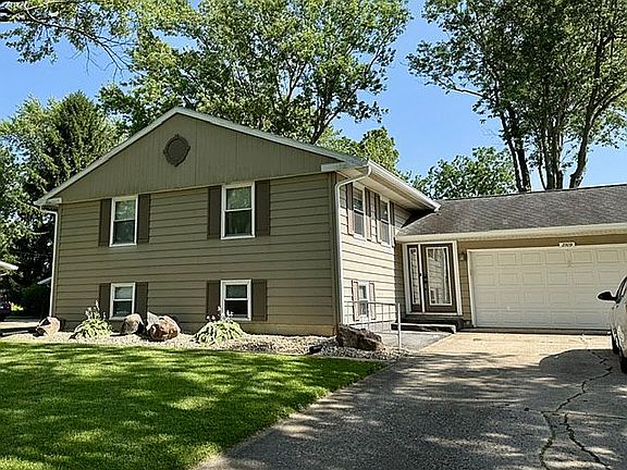 2nd image of 2709 W Beckett Dr