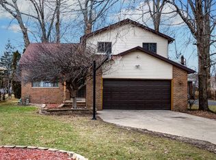 420 E 266th St, Euclid, OH 44132