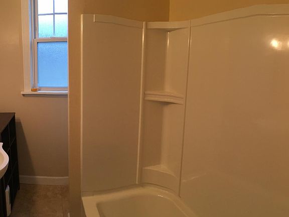 4th image of 2720 McCausland Ave