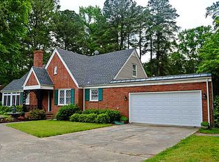 1704 Star Lake Dr, Virginia Beach, VA 23453