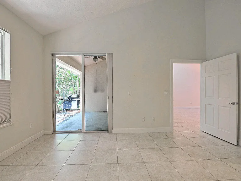 1645 Baseline Ln — Photo 8