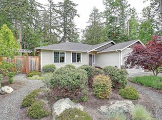 750 Vista Dr, Camano Island, WA 98282