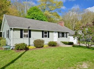 5 Elizabeth St, Dudley, MA 01571