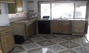 2nd image of 4120 Seven Gables St