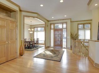 2380 Lake Lucy Rd, Chanhassen, MN 55317