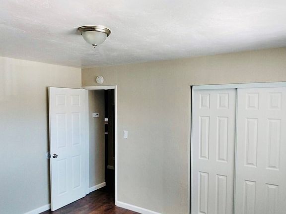 5th image of 4406 Menlo Ave APT 7