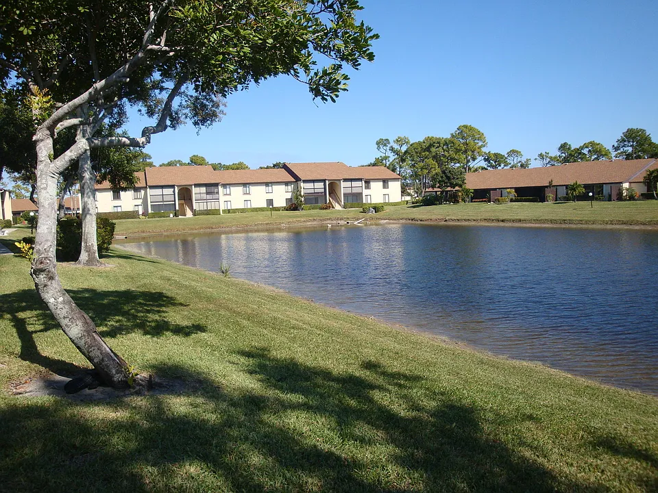 726 Sunny Pine Way #B1