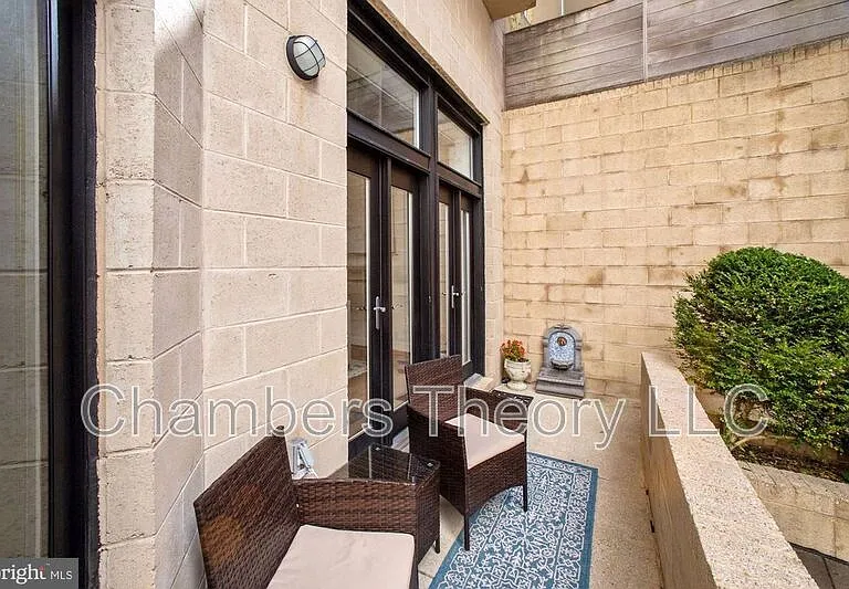 2357 Champlain St NW #102 — Photo 32