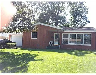 917 Woodbine Way photo 1