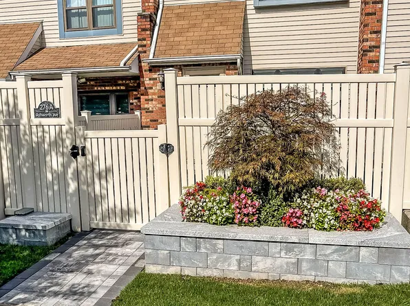 276 Ashworth Ave #A, Staten Island, NY 10314