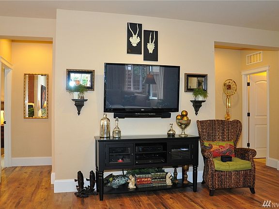 3rd image of 8223 Canton Ave NE