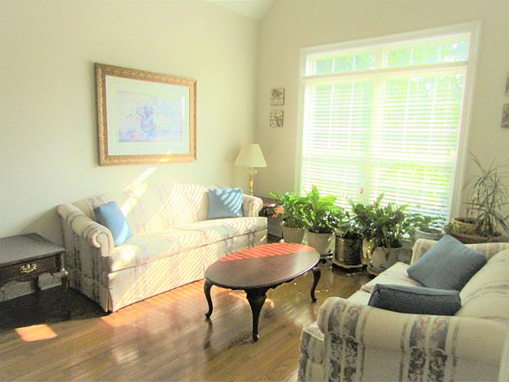 2nd image of 3108 Jackson Creek Dr
