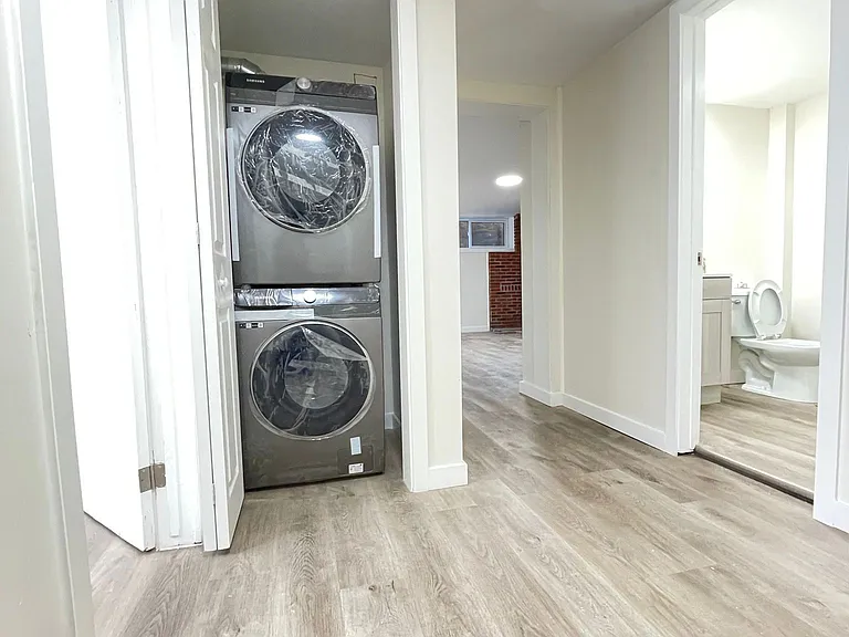 95 Diffin Dr — Photo 13