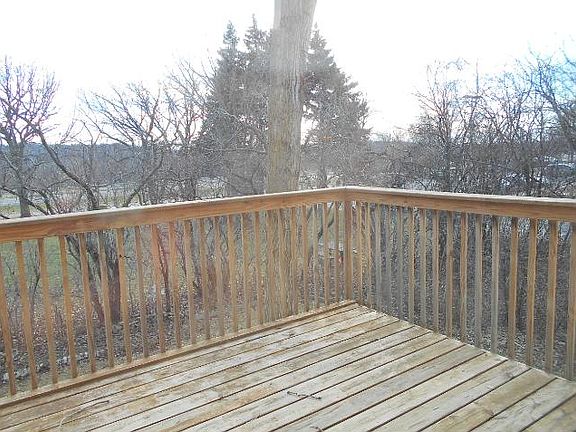 4th image of 2326 Stewart Ave