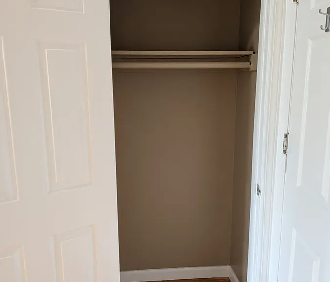 39 N Burnett St — Photo 8