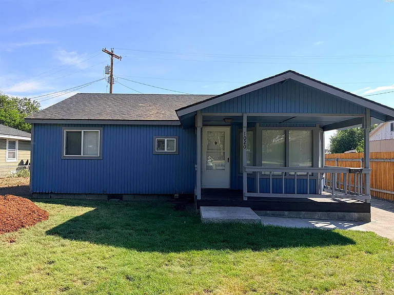 1020 Sanford Ave — Photo 1