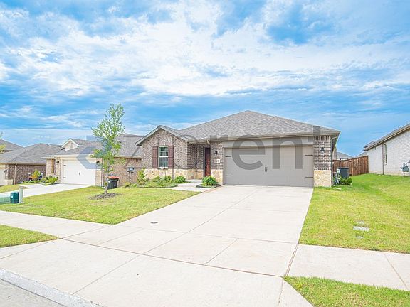 3rd image of 3412 Riverlawn Dr
