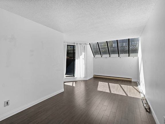 4th image of 1270 Robson St #207