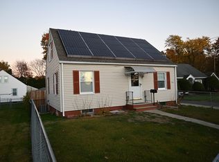 915 Saint James Ave, Springfield, MA 01104