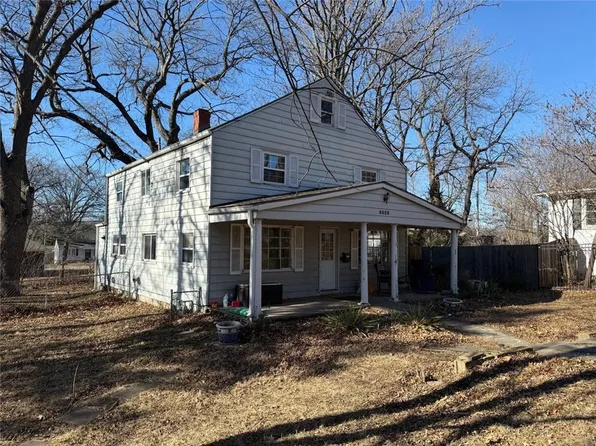 6028 Newton St, Overland Park, KS 66202
