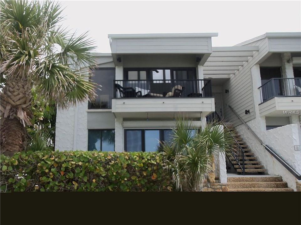 1st image of 1555 Tarpon Center Dr APT 220