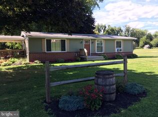 135 Lentz Rd, Dalmatia, PA 17017