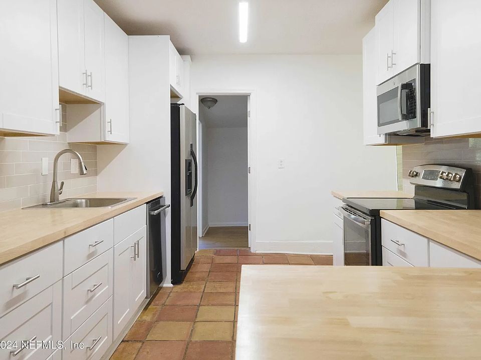 1st image of 4609 Avenue B #A