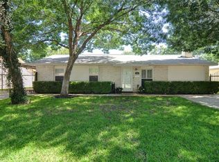 713 Forest Park Pl, Grand Prairie, TX 75052