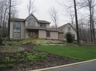 410 Sand Rock Rd, Lewistown, PA 17044