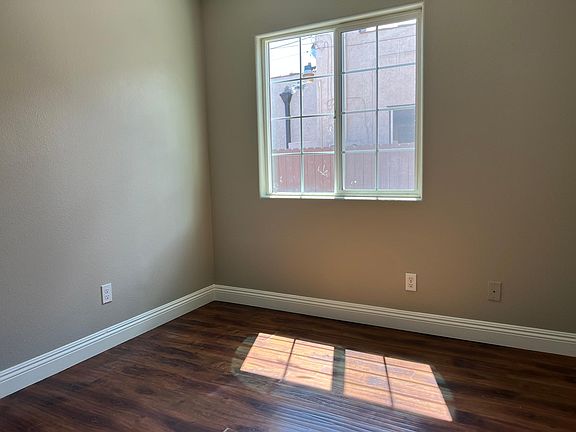 5th image of 4518 6th Ave