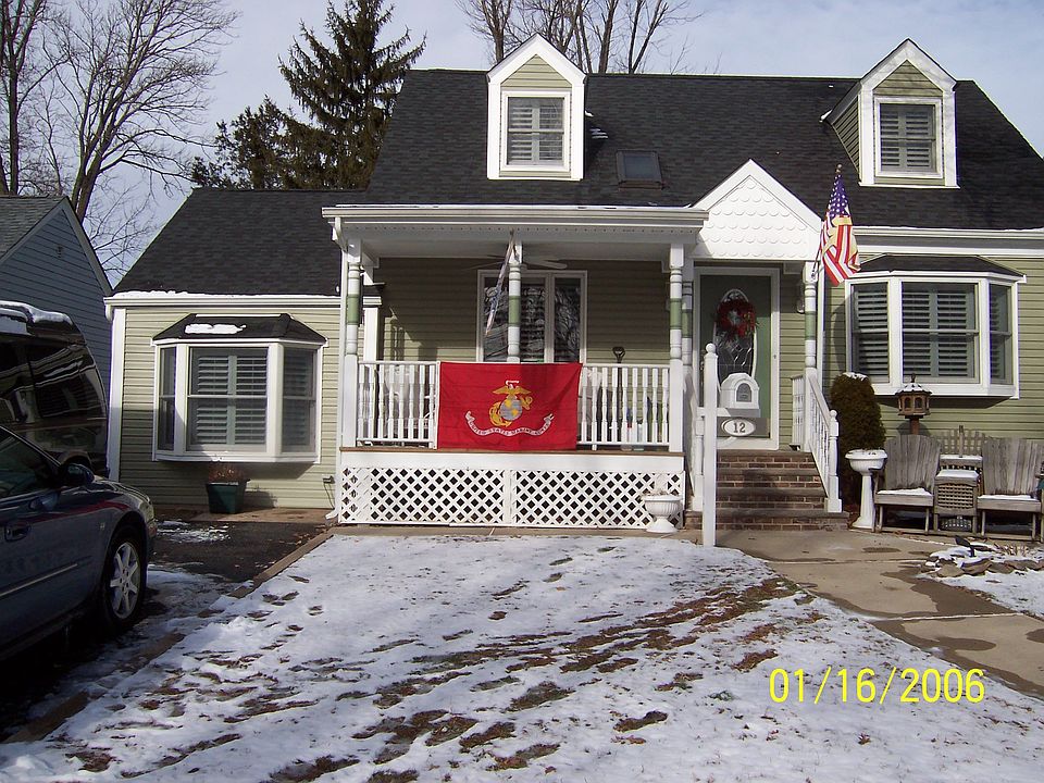 12 Huntting Drive, Dumont, NJ