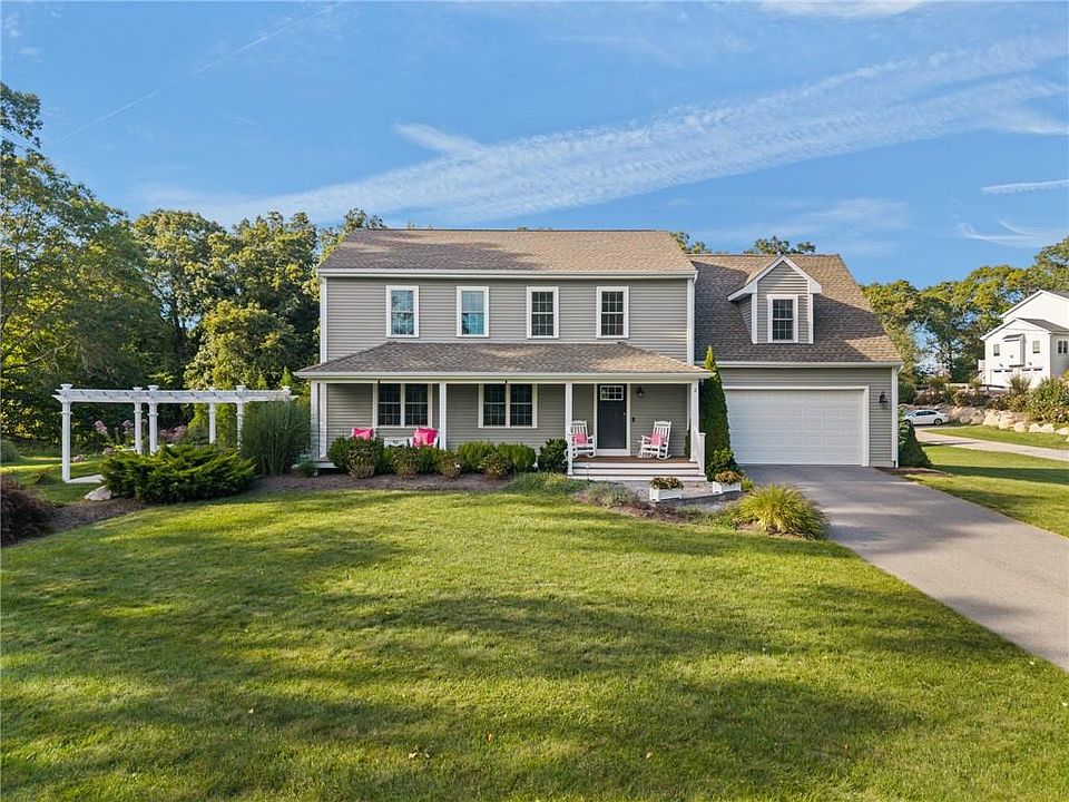 1st image of 2 Olive Grove Ln