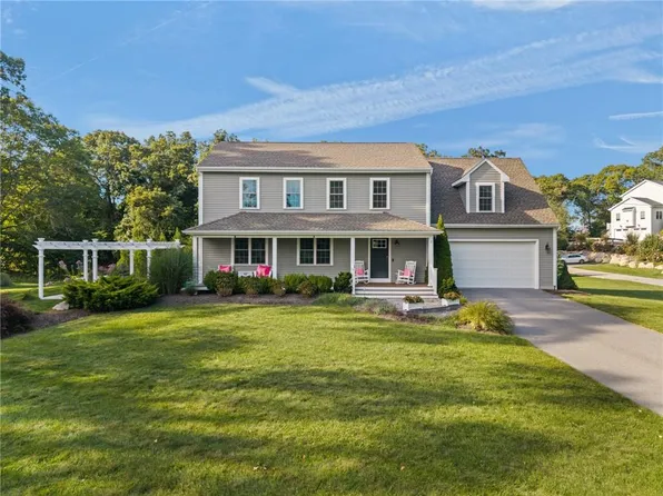 2 Olive Grove Ln, Westerly, RI 02891