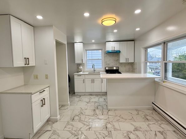 140 Sand St