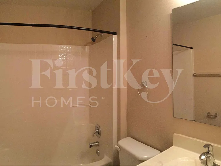 425 Hammerstone Ave — Photo 15
