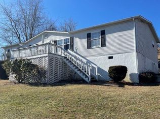 4755 Rocky Top Ln, Radford, VA 24141