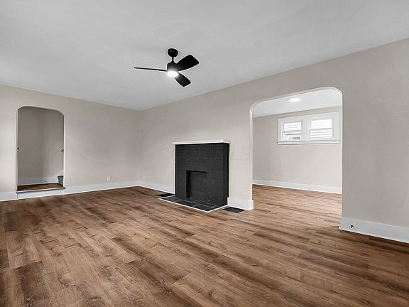 5th image of 104 Moull St