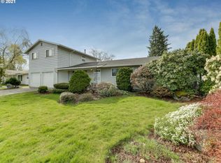 17002 SE Taylor St, Portland, OR 97233