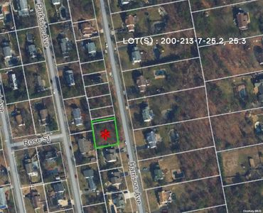 Harrison Avenue, Miller place, NY, 11764