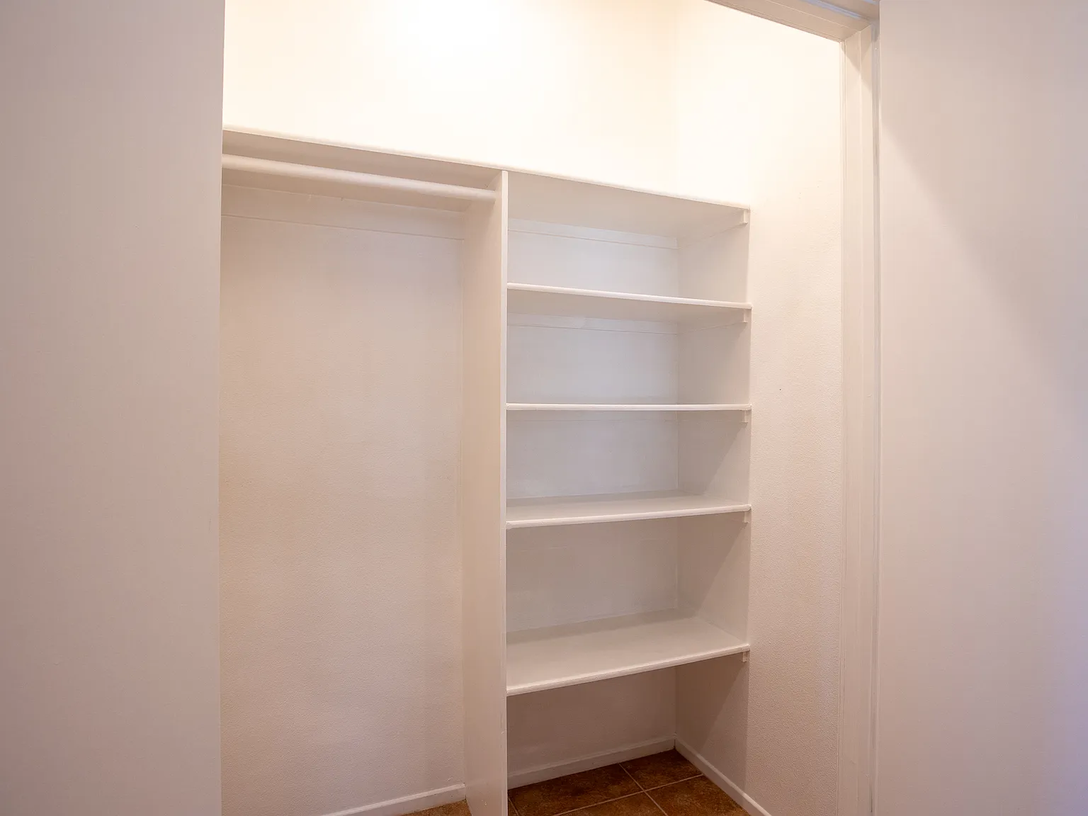4 bed, 3015 sqft, $2,999 — Photo 4