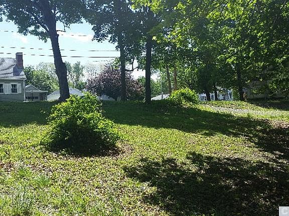 5th image of 48 Parkwood Blvd