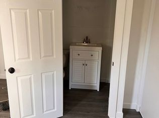 1615 SW 110th St UNIT D, Seattle, WA 98146