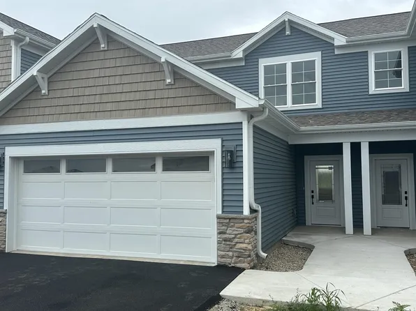 3164 S Bartells Dr #202, Beloit, WI 53511