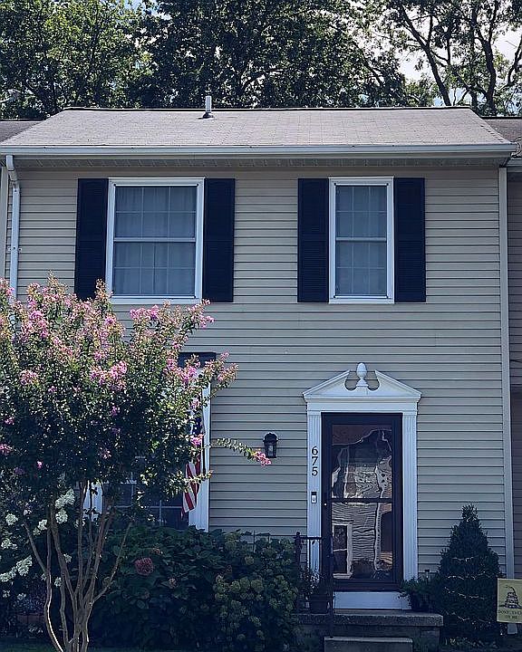 1st image of 675 Stone Wheel Ct W