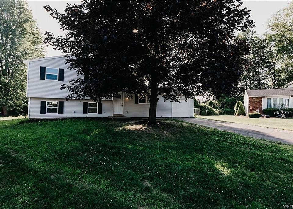 1st image of 8039 Capri Cir