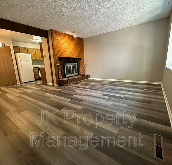 401 50th St S #3 — Photo 7