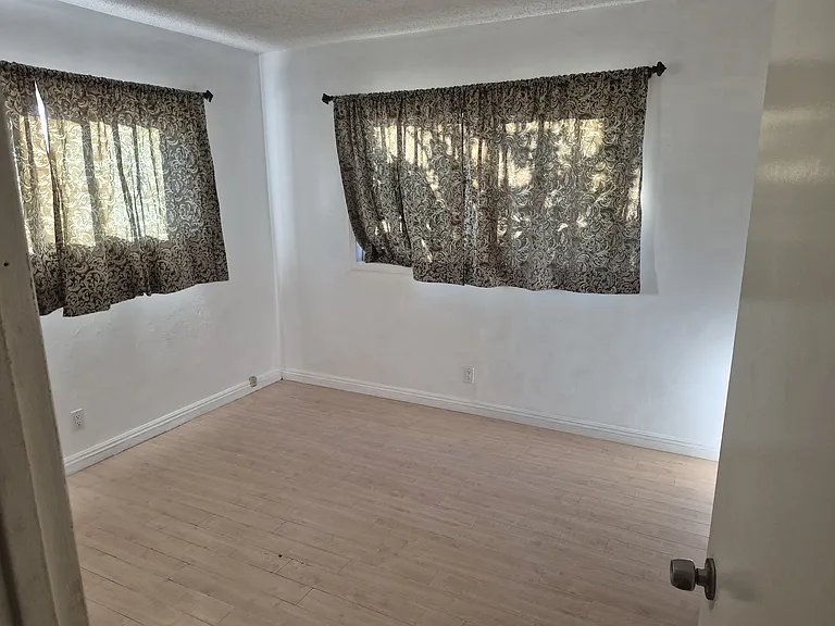 3716 Bartlett Ave — Photo 2
